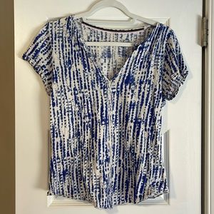 Pilcro by Anthropologie v neck tshirt